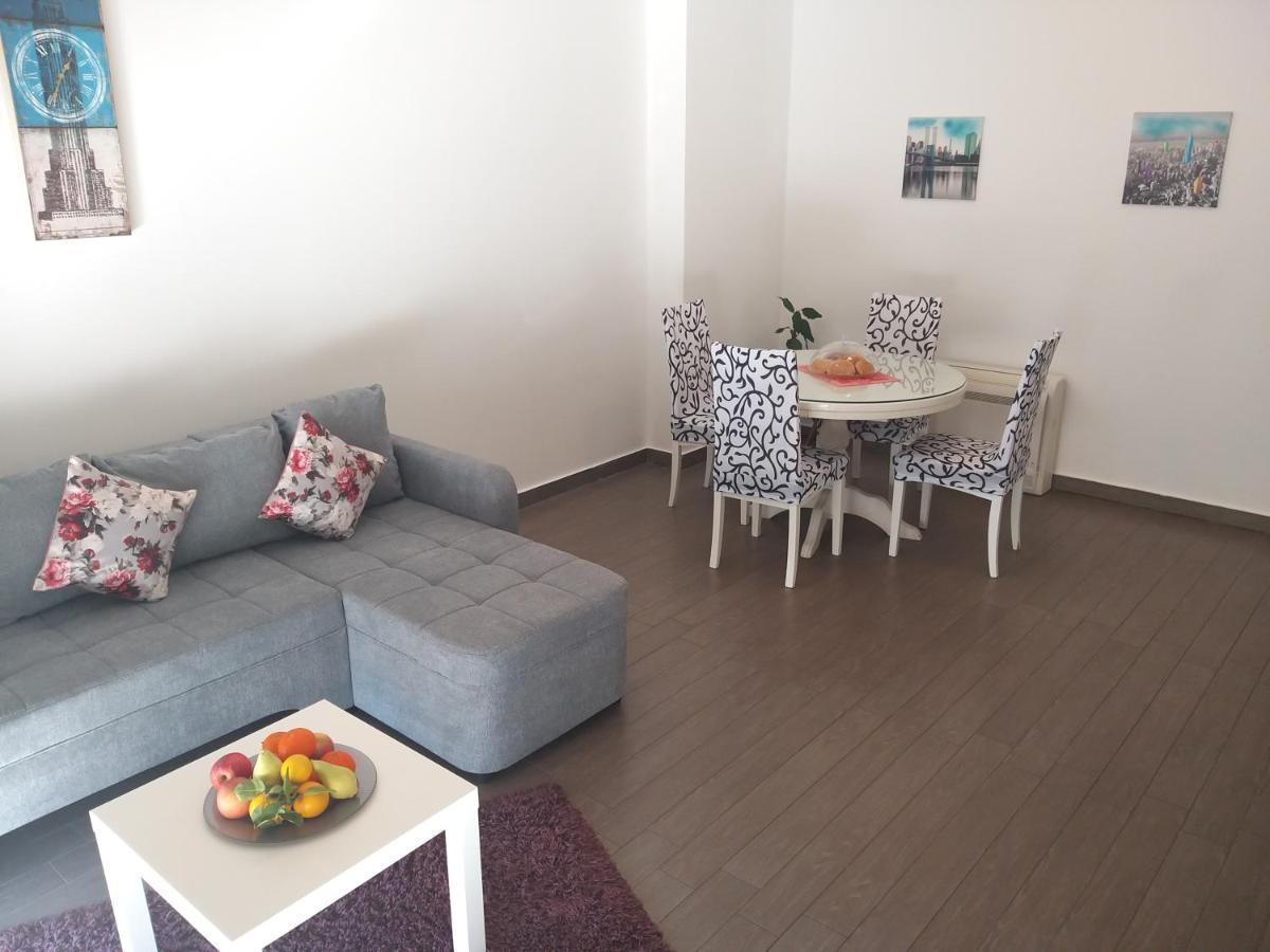 3 Bedroom Apartment With Terrace And Free Parking Split Eksteriør bilde