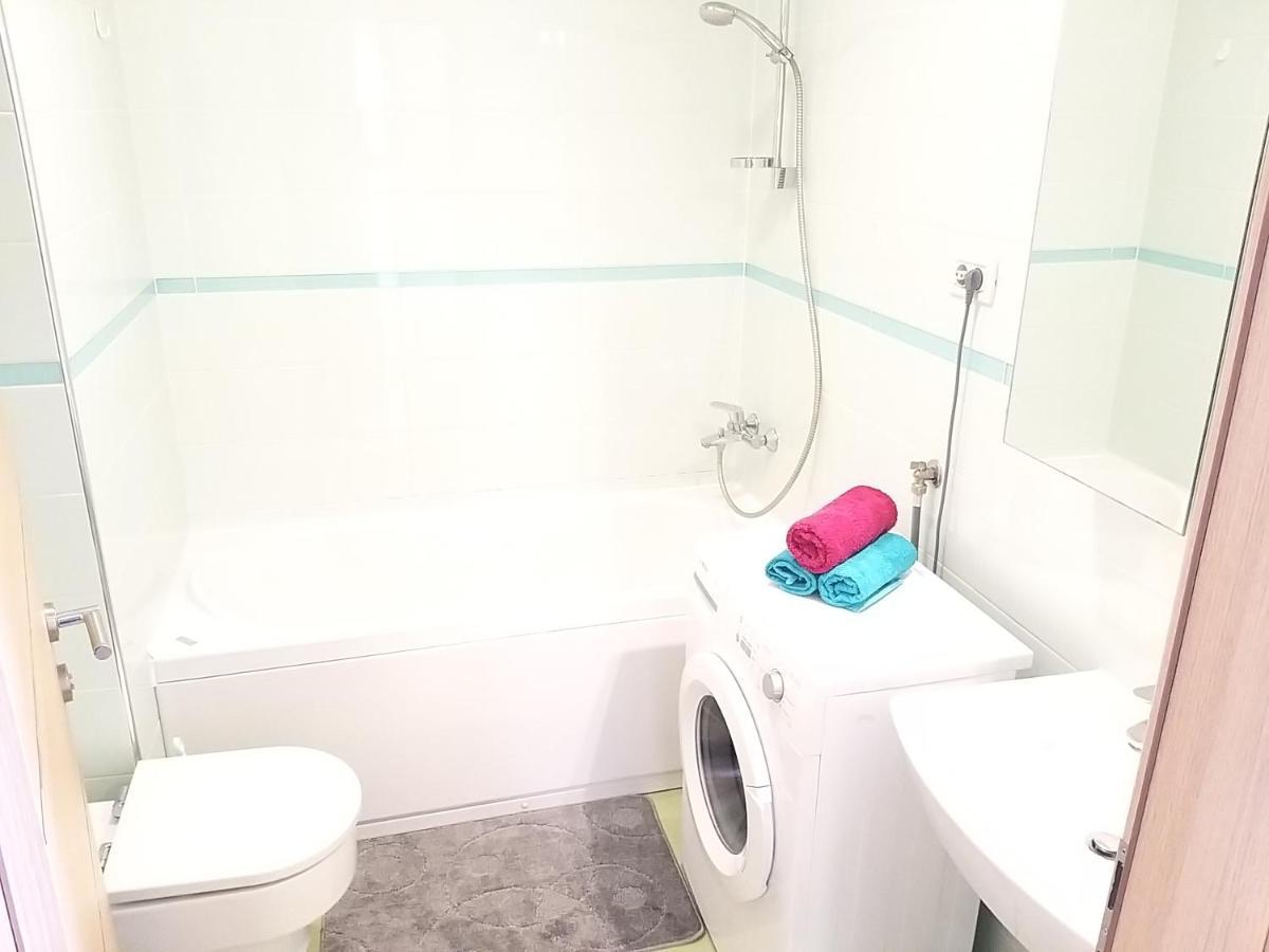 3 Bedroom Apartment With Terrace And Free Parking Split Eksteriør bilde