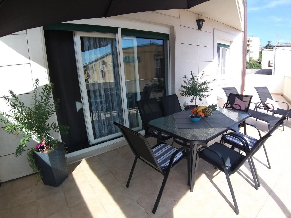 3 Bedroom Apartment With Terrace And Free Parking Split Eksteriør bilde