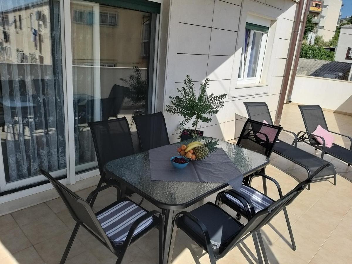 3 Bedroom Apartment With Terrace And Free Parking Split Eksteriør bilde