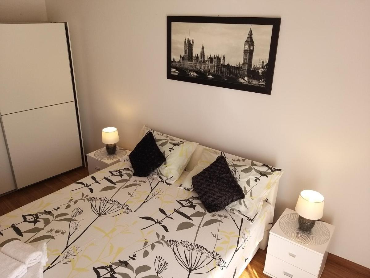 3 Bedroom Apartment With Terrace And Free Parking Split Eksteriør bilde